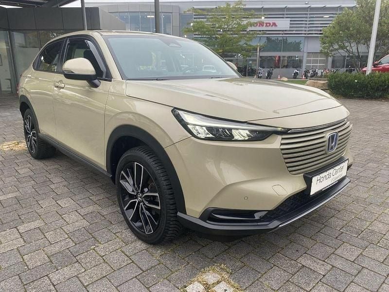 Snad khaki (beige) Gebraucht 2022 Honda HR-V Elegance SUV | 23.980 € (Fairer Preis) - Bild 1/3