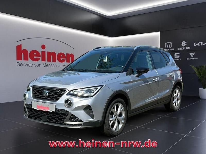 Silber Gebraucht 2023 Seat Arona FR-Line SUV | 17.499 € (Fairer Preis) - Bild 1/4