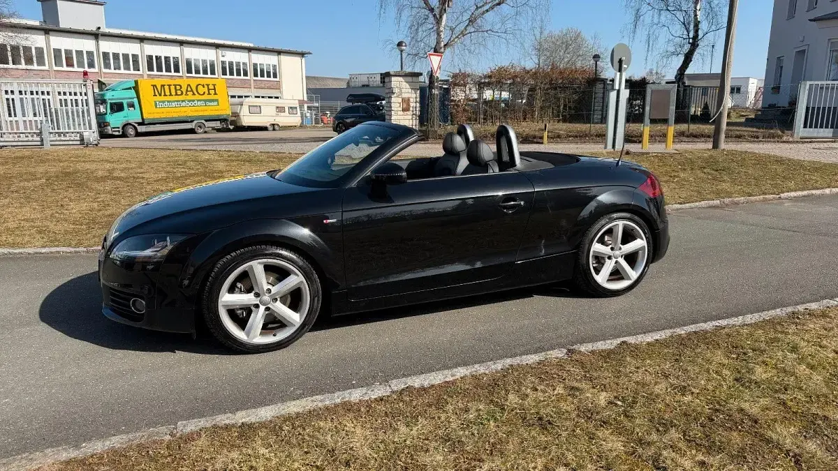 Gebraucht Audi TT Roadster S-line plus 160 PS (117 kW) 2013 Schwarz Cabrio