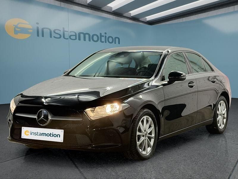 Gebraucht 2022 Mercedes A250 Kleinwagen | 23.949 € (Guter Preis) - Bild 1/4