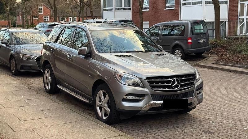 Gebraucht Mercedes ML350 306 PS (225 kW) 2012 Silber SUV