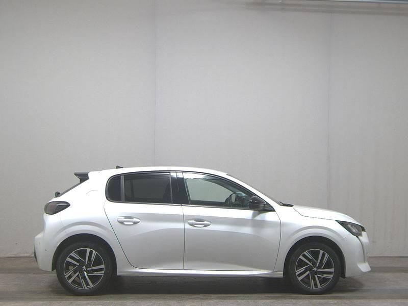 Gebraucht Peugeot 208 Allure 101 PS (74 kW) 2022 Weiss Kleinwagen