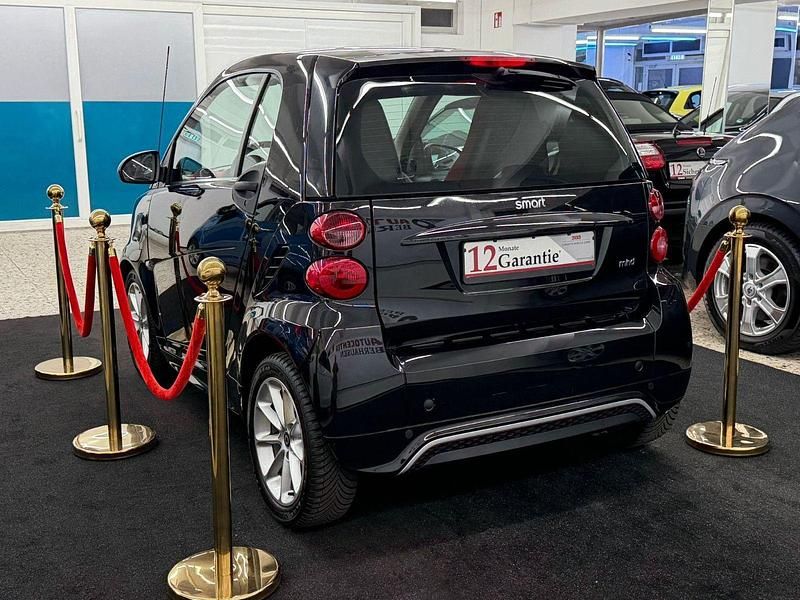 Gebraucht Smart ForTwo Coupé 71 PS (52 kW) 2012 Schwarz Coupé