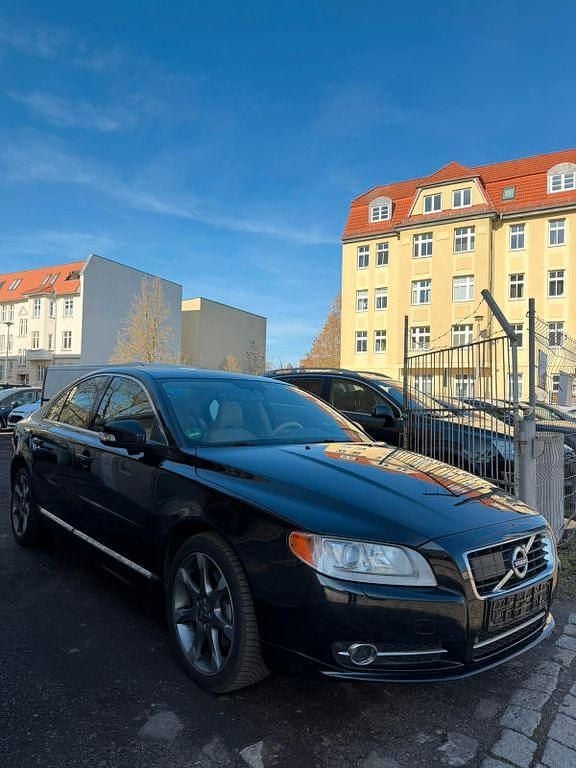 Gebraucht Volvo S80 Executive 243 PS (178 kW) 2010 Schwarz Limousine