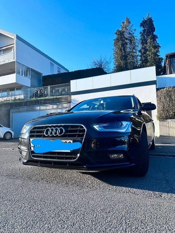 Gebraucht Audi A4 Ambiente 120 PS (88 kW) 2013 Schwarz Kombi