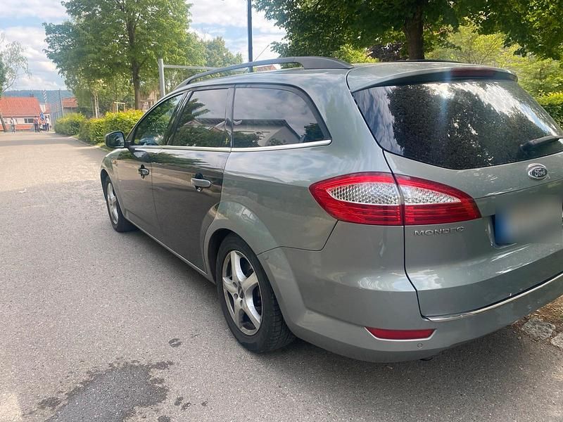 Gebraucht Ford Mondeo 175 PS (128 kW) 2009 Silber Kombi