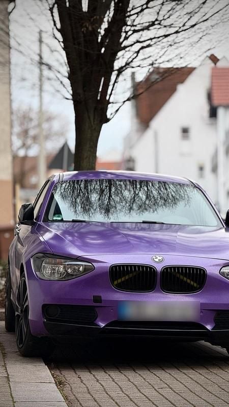 Violet Gebraucht 2012 BMW 114 Kleinwagen | 10.900 € - Bild 1/4