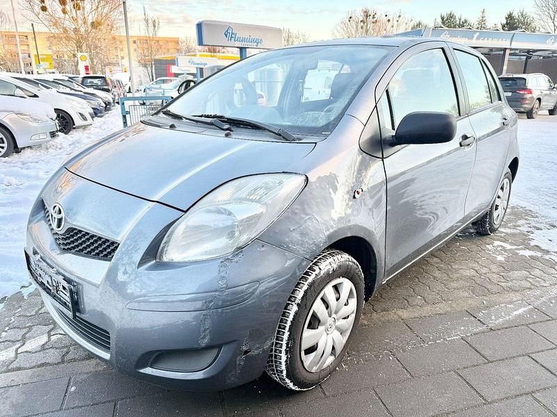 Blau Gebraucht 2009 Toyota Yaris Basis Kleinwagen | 1.799 € (Superpreis) - Bild 1/4