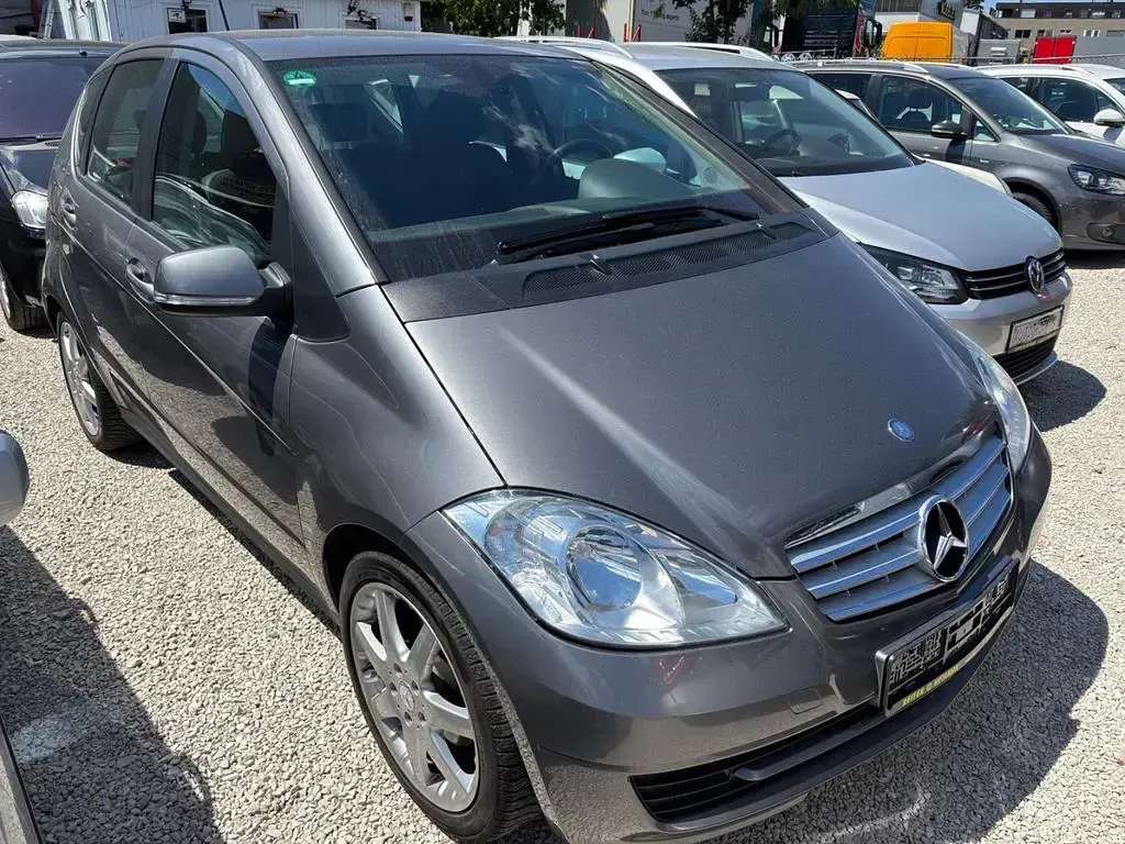 Gebraucht Mercedes A180 109 PS (80 kW) 2009 Grau Limousine