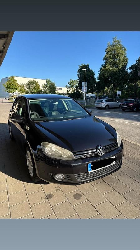 Schwarz Gebraucht 2012 VW Golf VI Match Kleinwagen | 4.999 € (Guter Preis) - Bild 1/4