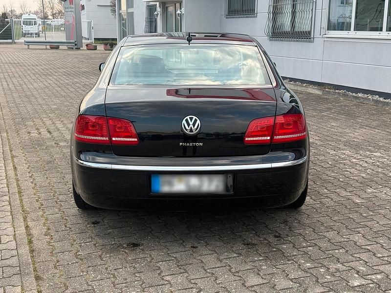 Gebraucht VW Phaeton 239 PS (175 kW) 2011 Schwarz Limousine
