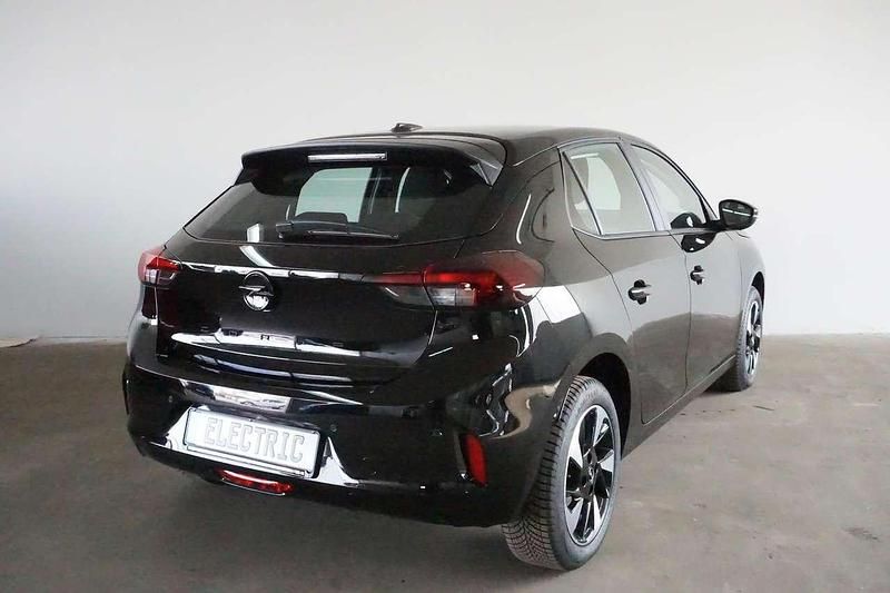 Neu Opel Corsa-e Edition 100 kW (136 PS) 2026 Karbon schwarz (metallic) Kleinwagen