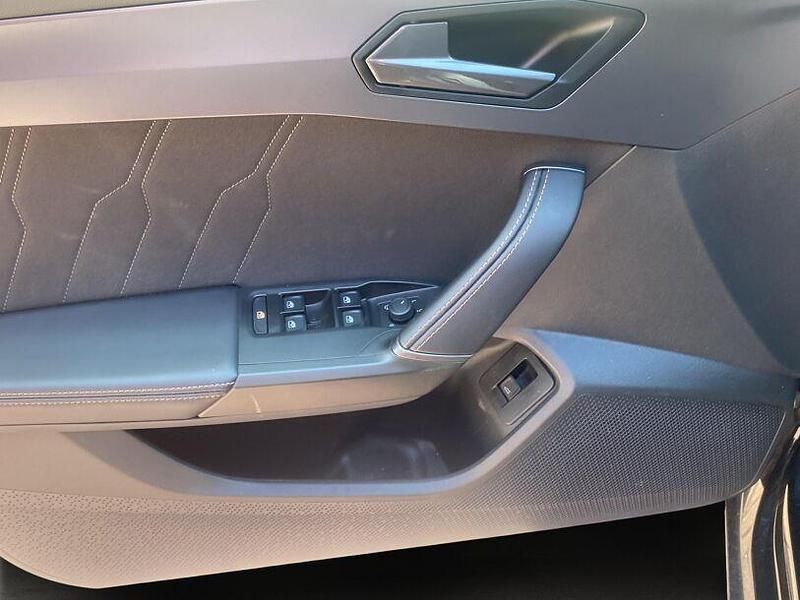 Gebraucht Cupra Leon 150 PS (110 kW) 2024 Mitternachtsschwarz Kombi