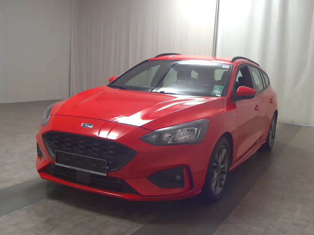 Używany Ford Focus ST-Line 150 KM (110 kW) 2020 Czerwony Kombi