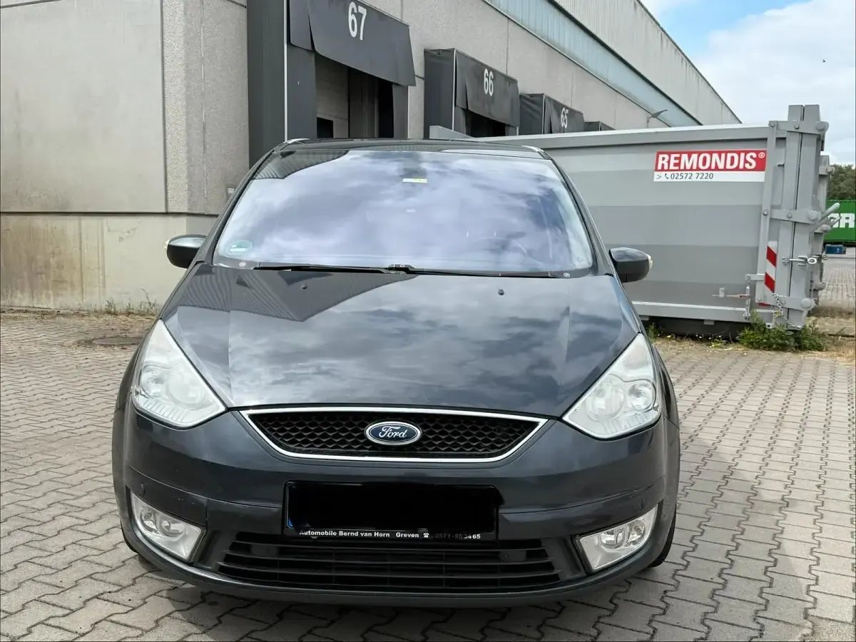 Gebraucht Ford Galaxy 140 PS (102 kW) 2010 Grau Van / Kleinbus