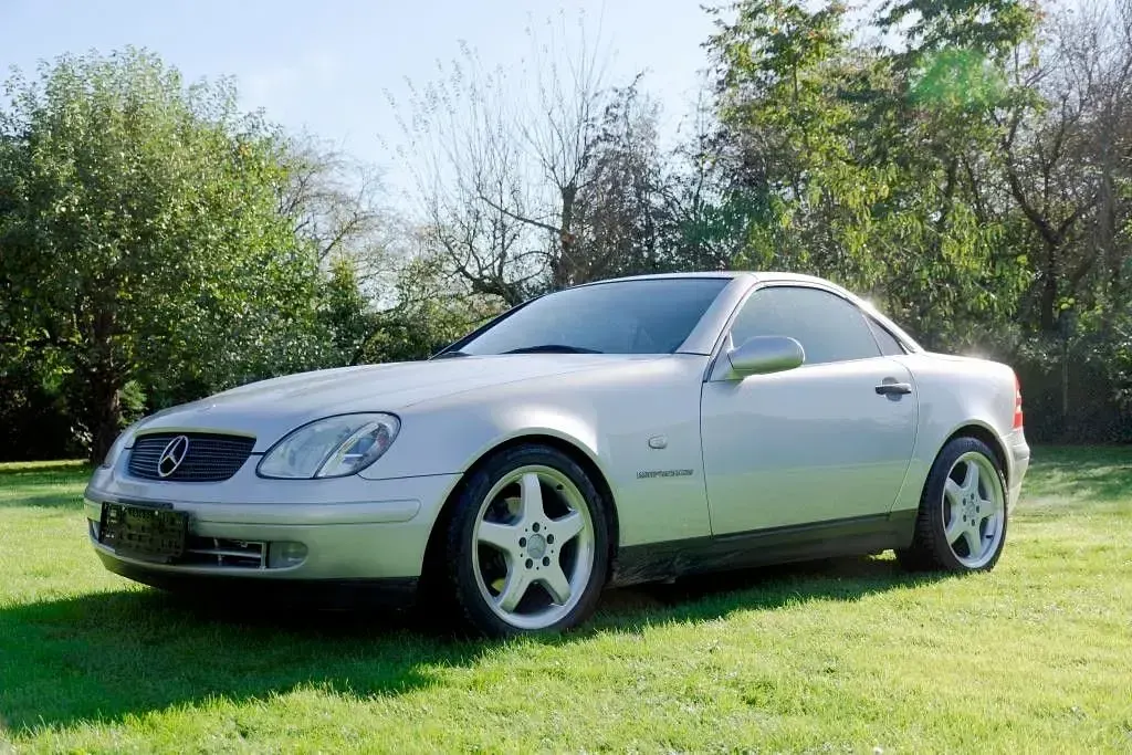 Gebraucht Mercedes SLK230 AMG 193 PS (141 kW) 1997 Silber Cabrio