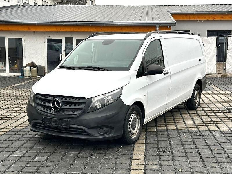 Weiß Gebraucht 2018 Mercedes Vito Van | 10.790 € (Superpreis) - Bild 1/4