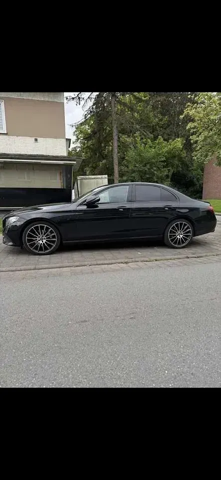 Gebraucht Mercedes 220 264 PS (194 kW) 2016 Schwarz Limousine