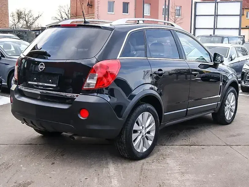 Second-hand Opel Antara Edition 170 CP (125 kW) 2017 Negru SUV