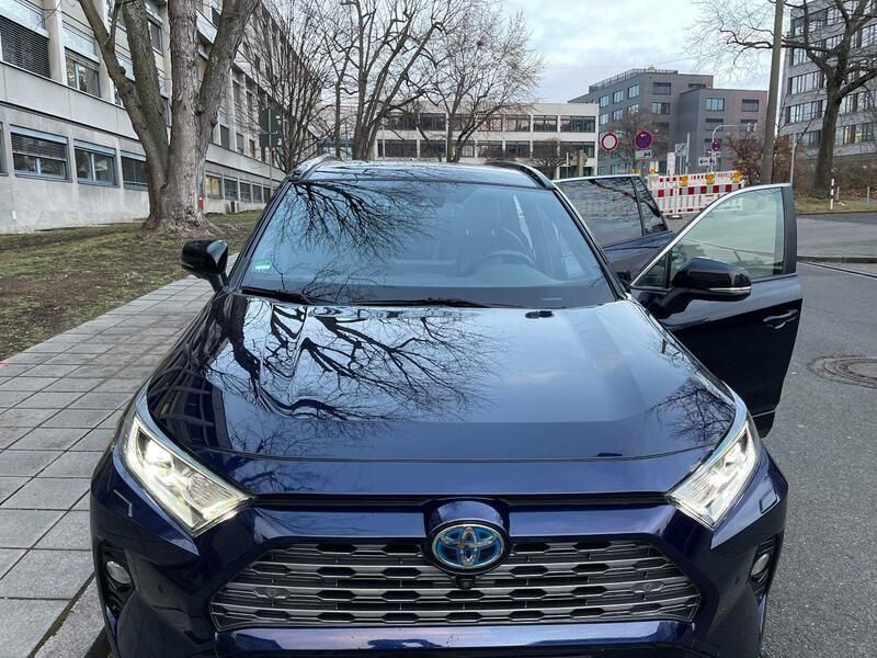 Blau Gebraucht 2019 Toyota RAV4 Hybrid SUV | 26.000 € - Bild 1/4