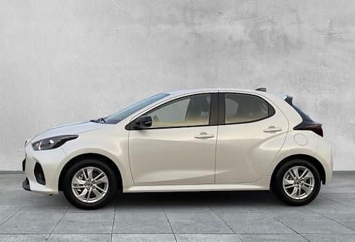 Neu Mazda 2 Center-Line 116 PS (85 kW) 2025 Weiß Limousine