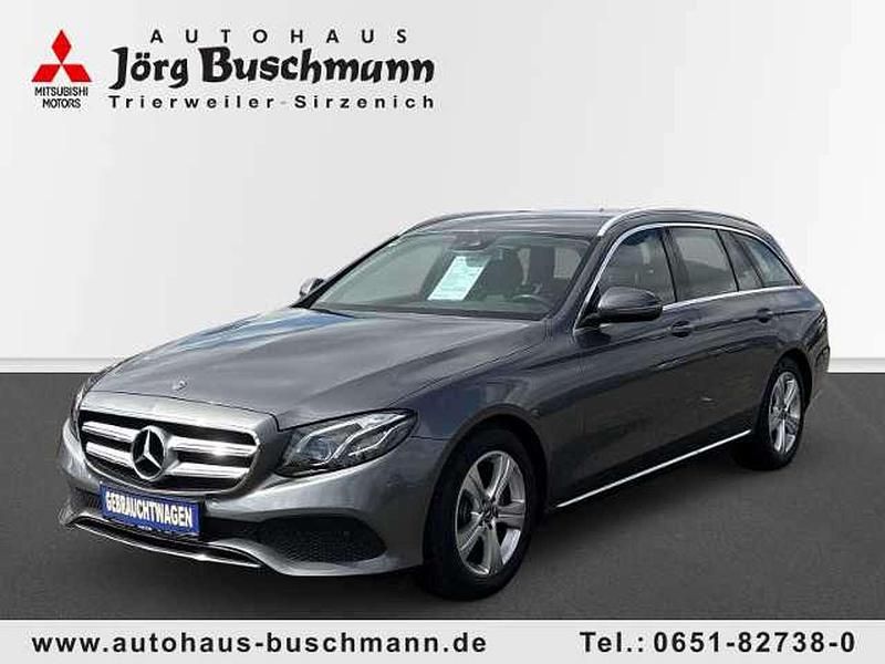 Gebraucht Mercedes E220 194 PS (142 kW) 2018 Grau Kombi