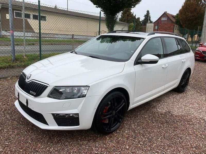 Weiß Gebraucht 2015 Skoda Octavia RS Kombi | 12.500 € (Superpreis) - Bild 1/4