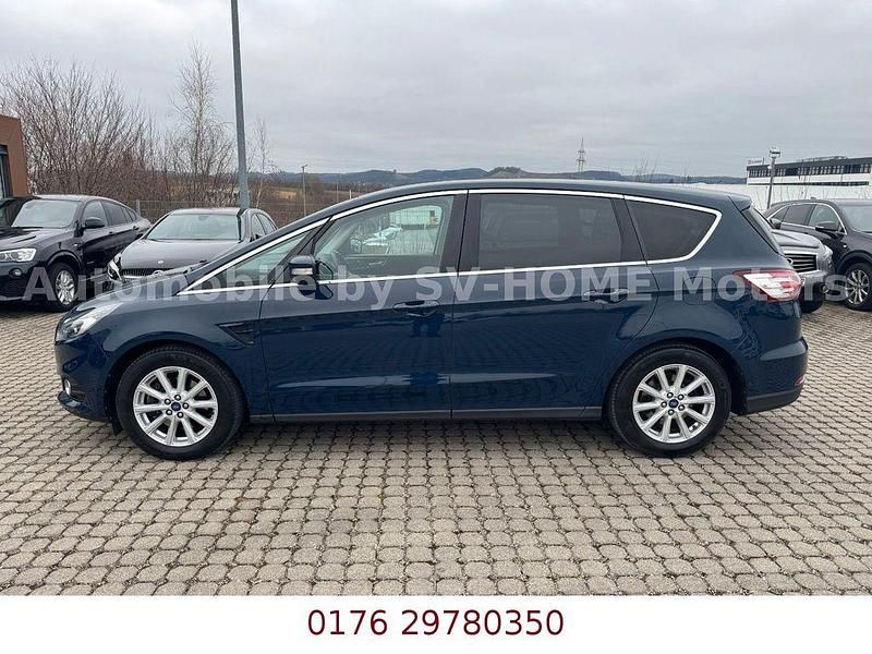 Gebraucht Ford S-MAX Titanium 150 PS (110 kW) 2017 Blau Van / Kleinbus