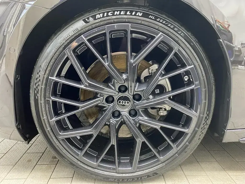 Gebraucht Audi A6 Edition .1 204 PS (150 kW) 2026 Madeirabraun metallic Kombi