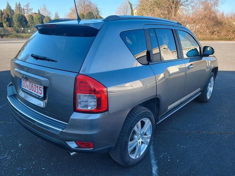 Gebraucht Jeep Compass Limited 136 PS (100 kW) 2013 Schwarz SUV