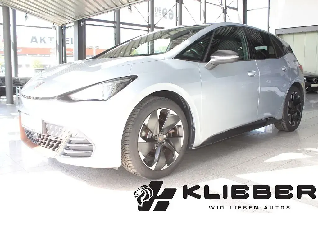 Gebraucht Cupra Born e-Boost 169 kW (231 PS) 2023 Geysirsilber Kleinwagen