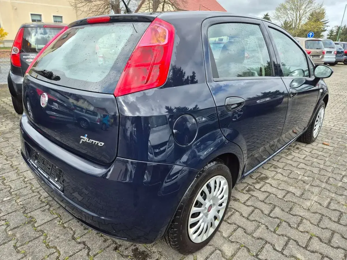 Gebraucht Fiat Grande Punto Active 65 PS (47 kW) 2009 Blau Kleinwagen