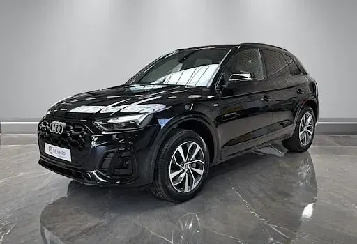 Gebraucht Audi Q5 Ambiente 286 PS (210 kW) 2022 Mythosschwarz metallic SUV