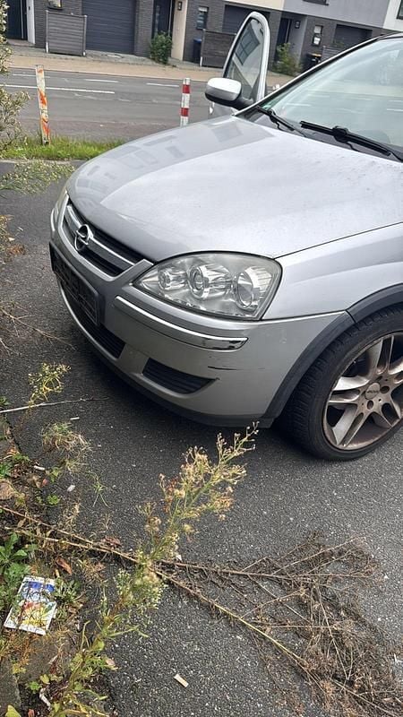 Silber Gebraucht 2006 Opel Corsa Kleinwagen | 750 € (Superpreis) - Bild 1/4