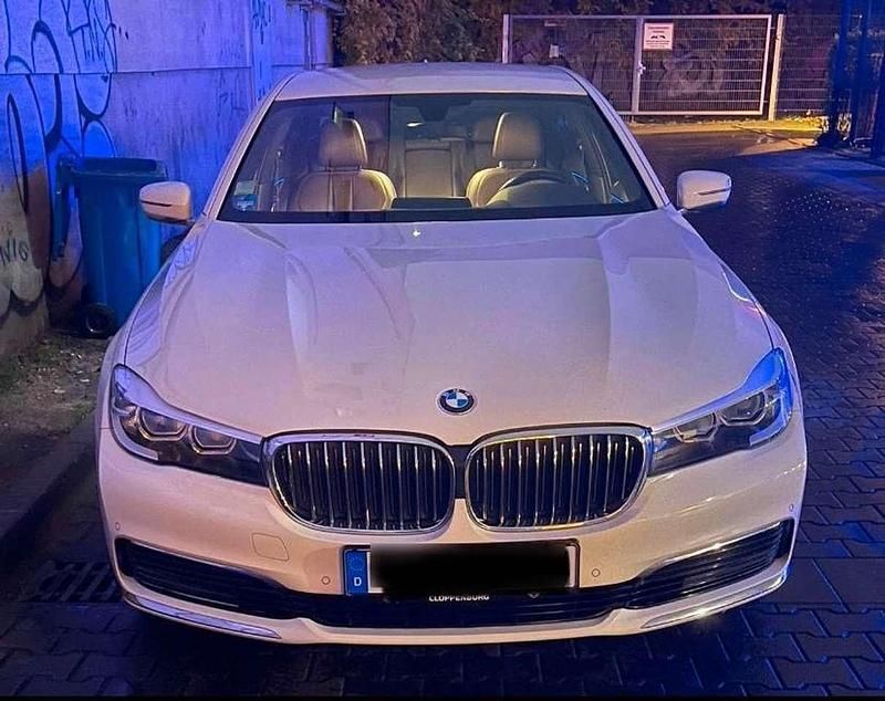 Gebraucht BMW 730 265 PS (194 kW) 2018 Limousine