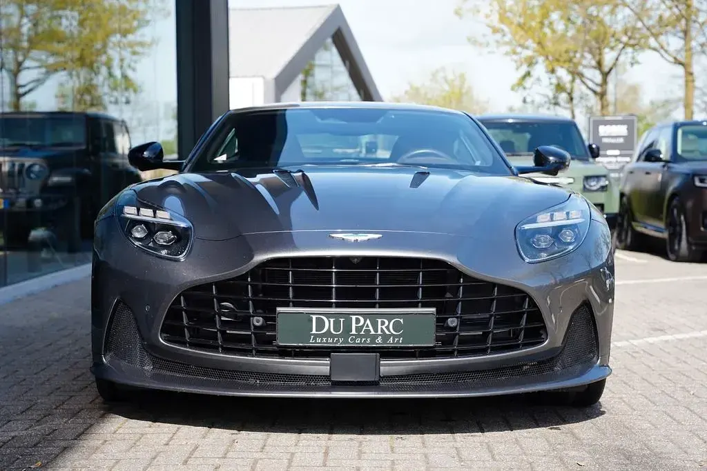 Gebraucht Aston Martin DB12 680 PS (500 kW) 2024 Grau