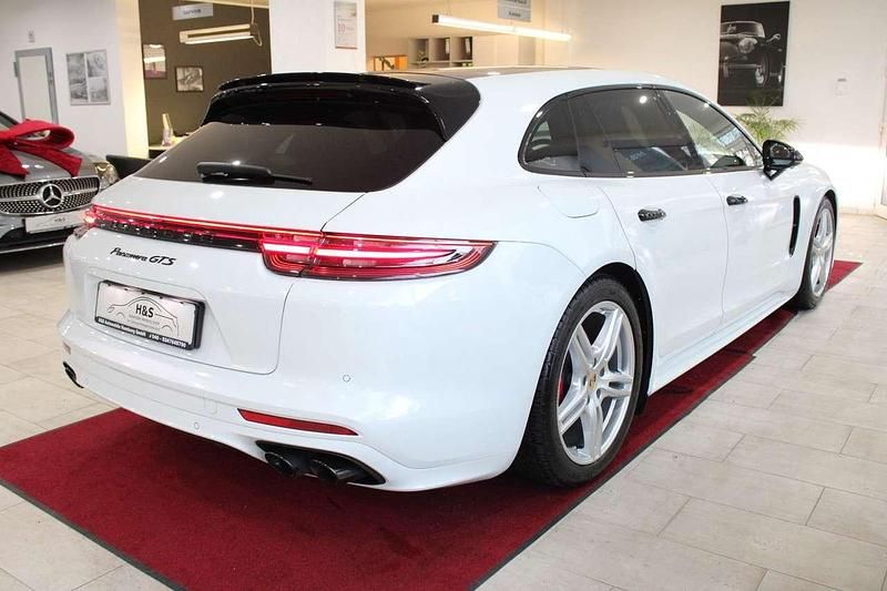 Gebraucht Porsche Panamera Sport Turismo 460 PS (338 kW) 2020 Carraraweiß Kombi