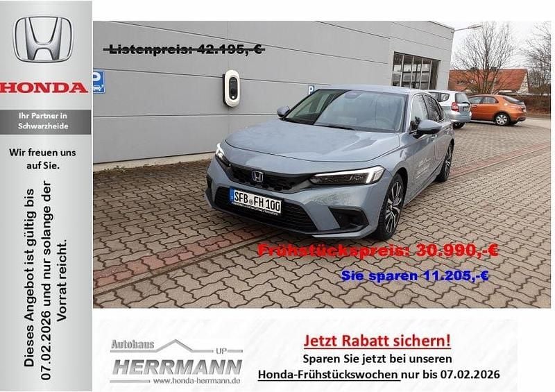 Sonic grey pearl Gebraucht 2024 Honda Civic Elegance Limousine | 30.990 € (Guter Preis) - Bild 1/4