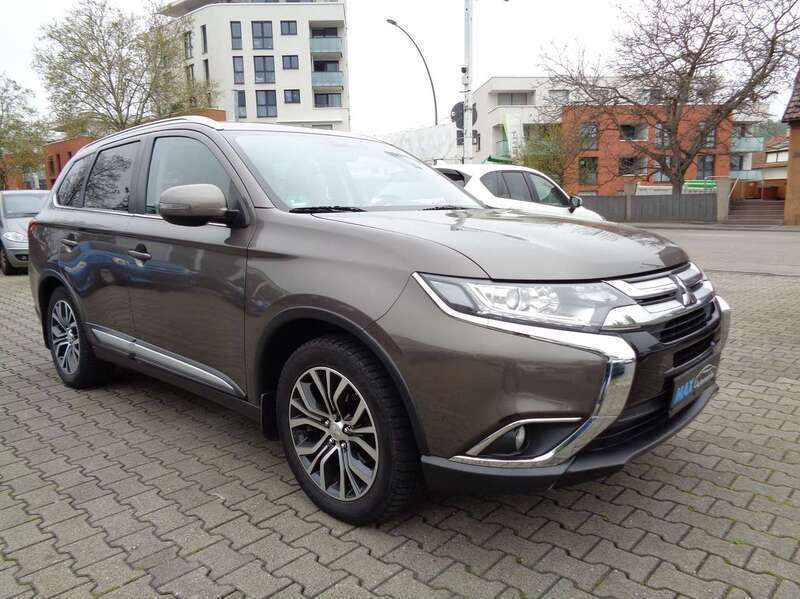 Bronze Gebraucht 2017 Mitsubishi Outlander Edition SUV | 17.500 € (Fairer Preis) - Bild 1/4