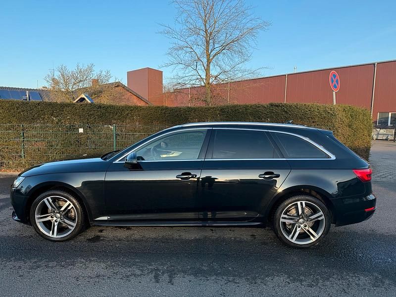 Gebraucht Audi A4 Sport 150 PS (110 kW) 2015 Schwarz Kombi