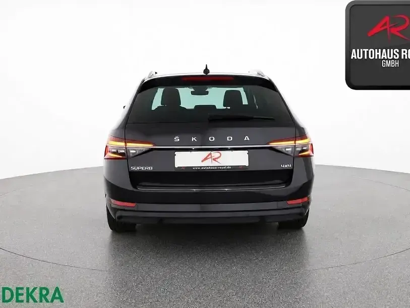 Gebraucht Skoda Superb Style 200 PS (147 kW) 2021 Schwarz Kombi