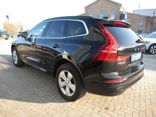 Gebraucht Volvo XC60 145 PS (106 kW) 2022 SUV