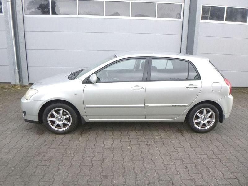 Gebraucht Toyota Corolla Sol 90 PS (66 kW) 2005 Silber Limousine