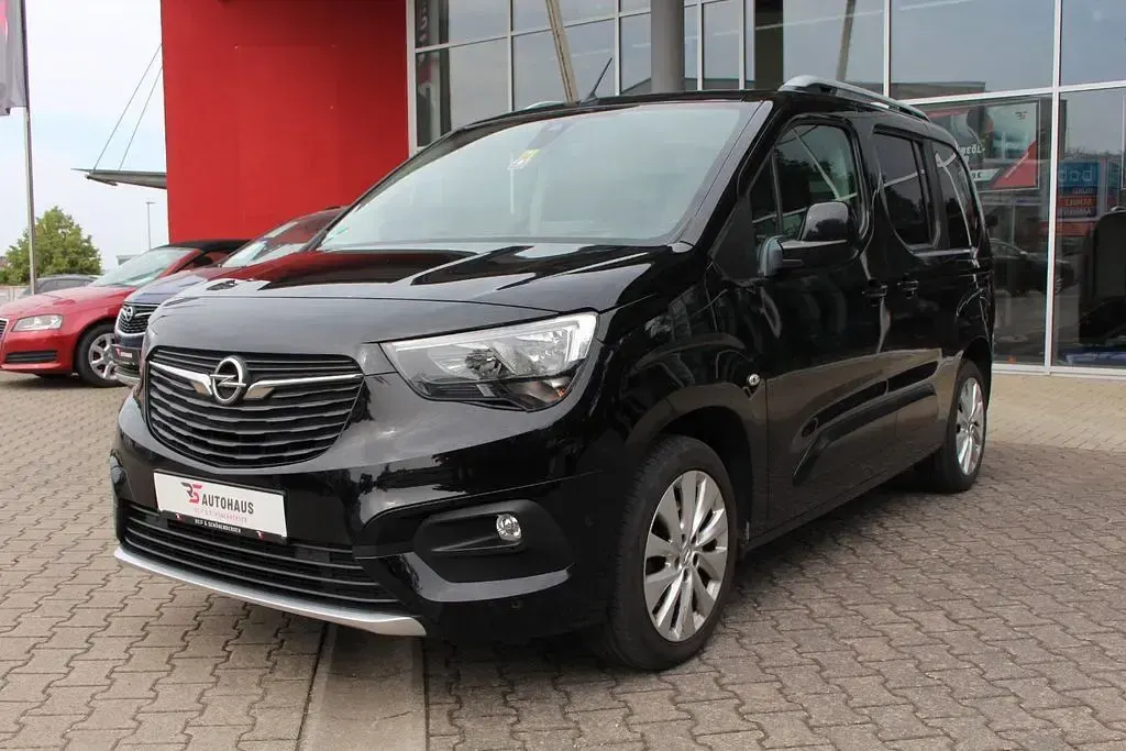 Gebraucht Opel Combo Life Innovation 131 PS (96 kW) 2019 Schwarz Van / Kleinbus