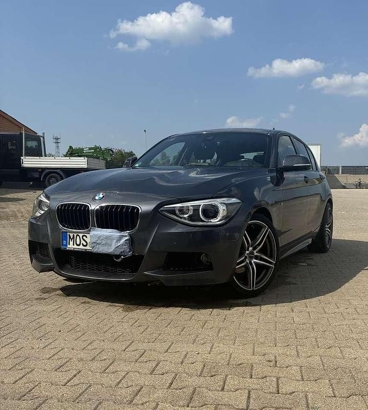 Grau Gebraucht 2014 BMW 116 Efficient Dynamics Kleinwagen | 12.800 € (Etwas zu teuer) - Bild 1/4