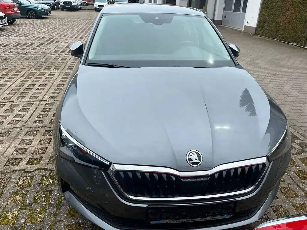 Gebraucht Skoda Scala Selection 116 PS (85 kW) 2025 Grau Kleinwagen