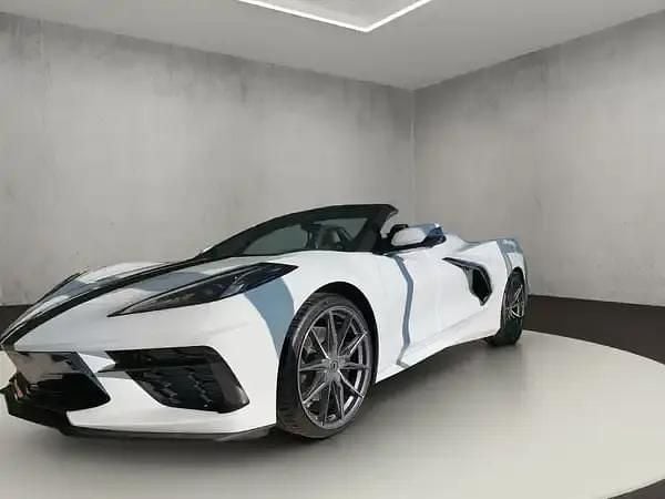 Weiß Neu 2025 Corvette Stingray Coupé | 112.900 € (Fairer Preis) - Bild 1/4