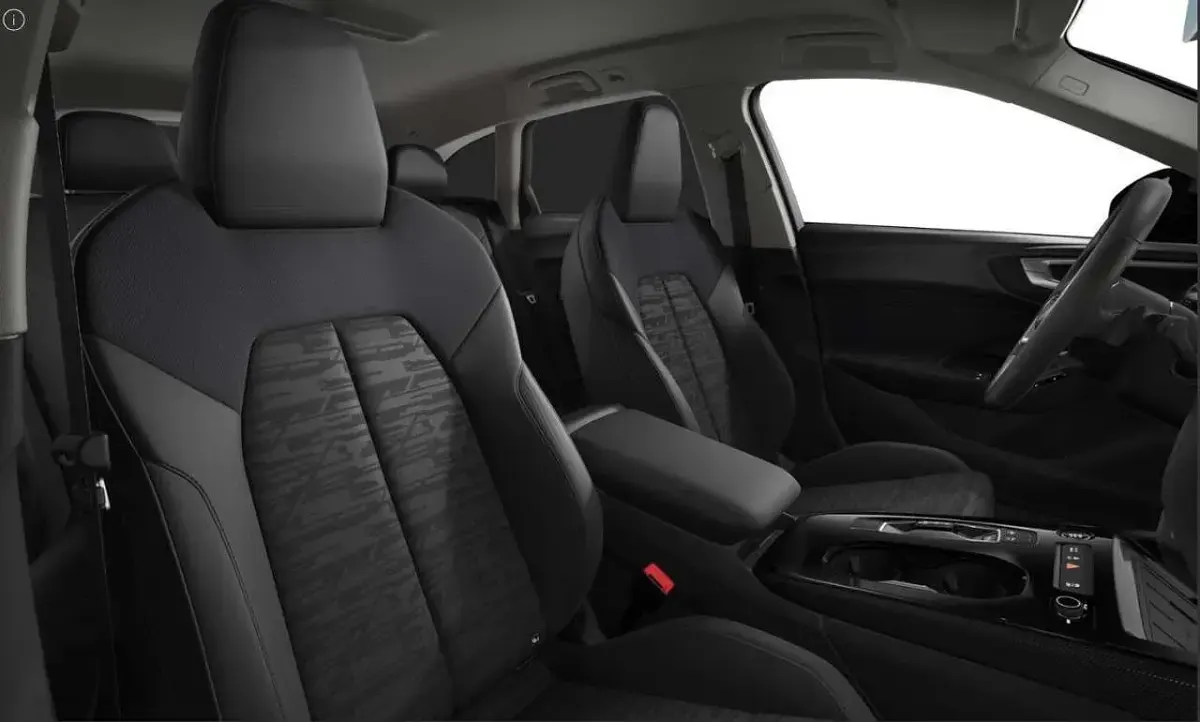 Gebraucht Audi A5 Sport 204 PS (150 kW) 2025 Mythosschwarz metallic Kombi