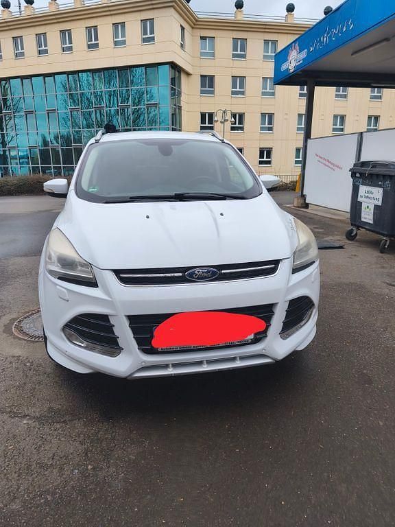 Gebraucht Ford Kuga Individual 182 PS (133 kW) 2014 Weiß SUV