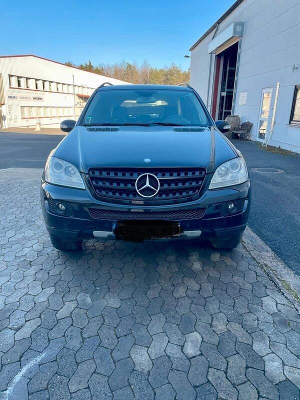 Schwarz Gebraucht 2008 Mercedes ML280 SUV | 8.600 € (Guter Preis) - Bild 1/4